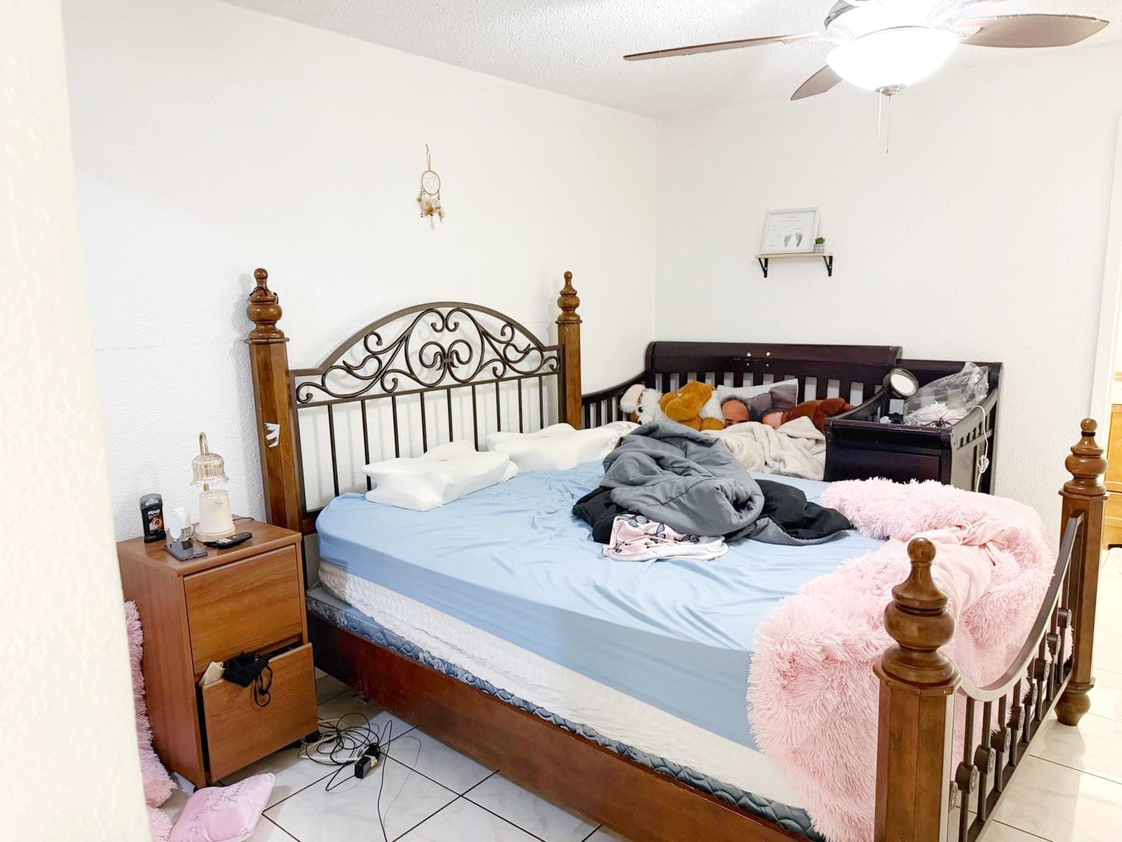Bedroom before cleaning by AVN